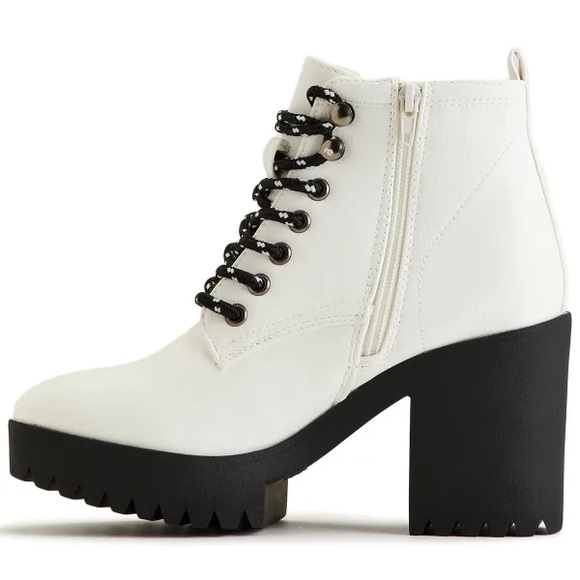 Seven7 Flatiron Lug Sole Boots Off White - Picture 3 of 7